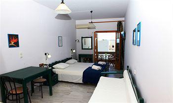 Idomeneas Apartments & Studios Суйя Экстерьер фото